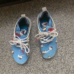 COPY - NIKE Hello Kitty Presto sneakers shoes GIRL size 1 Y. Original box